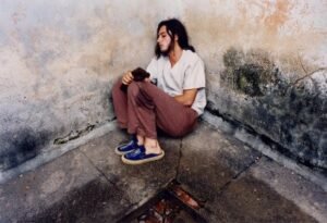 Cena do filme "Bicho de Sete Cabeças" que mostra a violência de hospitais psiquiátricos | Foto: reprodução